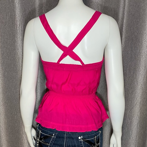 Hollister Women’s Cute Simple Pink Tank Top - Picture 5 of 9